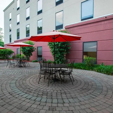 Hampton Inn & Suites Wilder-2