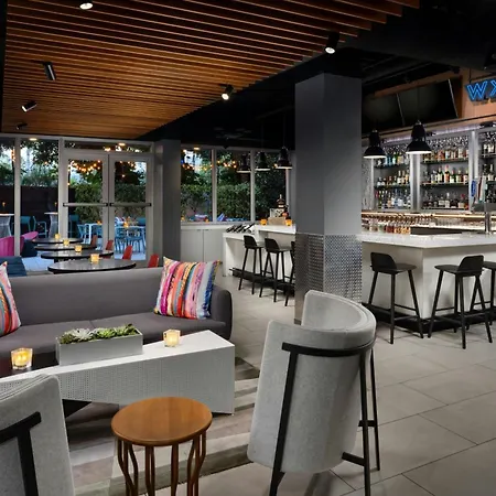 Aloft By Marriott Miami Dadeland-3