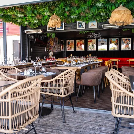 Les Terrasses de Saumur - Hôtel&Appartements - Restaurant&Spa (Logis)-3