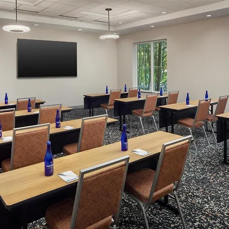 Hampton Inn Nashua-2
