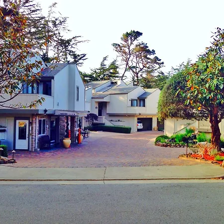 Best Western The Inn & Suites Pacific Grove-3