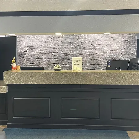 New Victorian Inn & Suites Lincoln-2