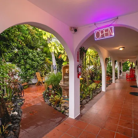 Coconut Palms Inn-2