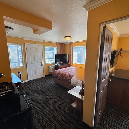 The Royal Victorian Motel-3