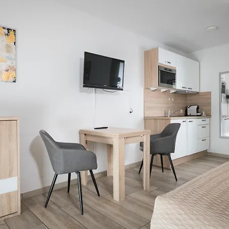 Gleuel Inn Hotel - Serviced Apartments-3