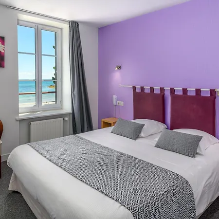 Logis Hotel Belle-Vue-2
