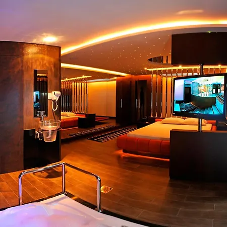 Gran Motel Dubai By Drops-3