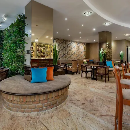 Lotus Therme Hotel & Spa-3