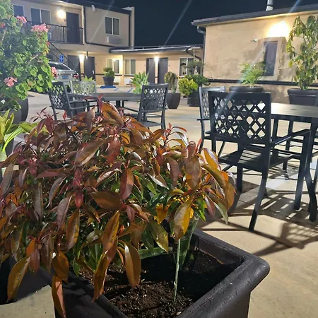 Portofino Inn Burbank-2