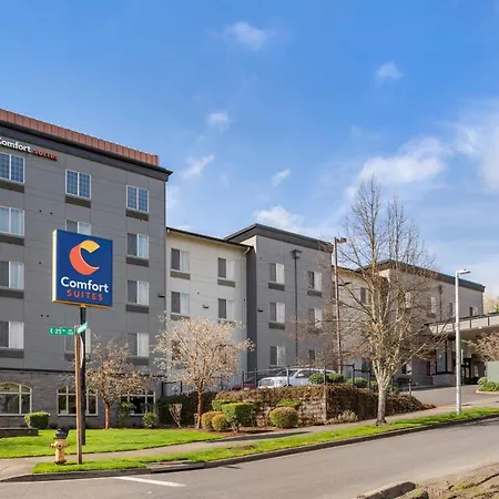 Comfort Suites Eugene University-2