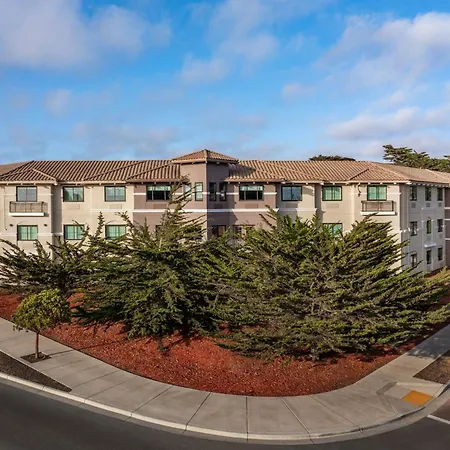 Holiday Inn Express Hotel & Suites Marina By Ihg-2