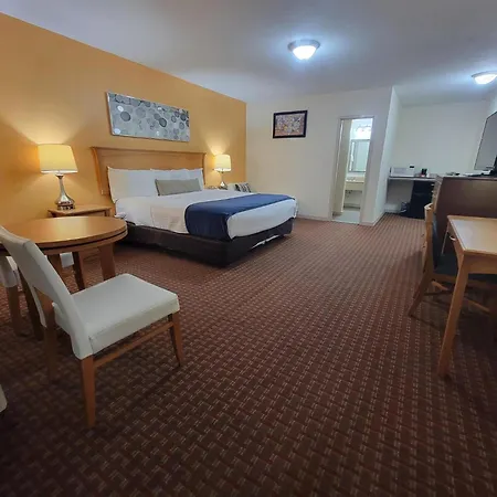 Twin Star Lodge-3