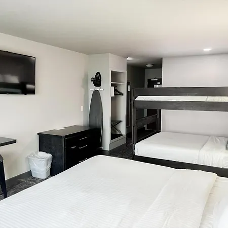 Metropolis Resort - Eau Claire-2