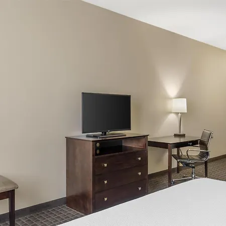 Best Western Plus Havre Inn & Suites-2