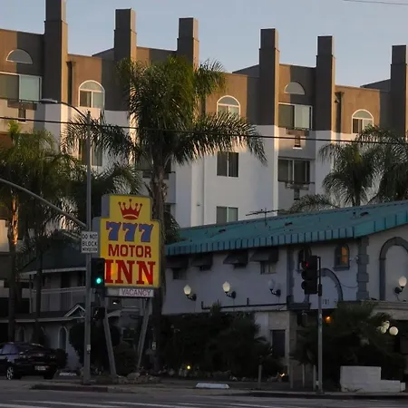 777 Motor Inn-2
