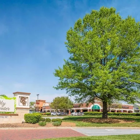 Clarion Pointe - Greensboro Coliseum Area-3