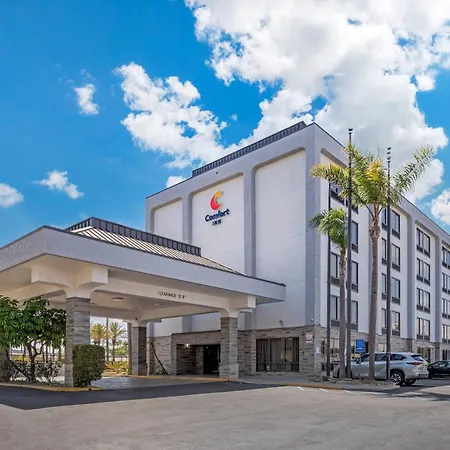 Comfort Inn Anaheim Resort-3