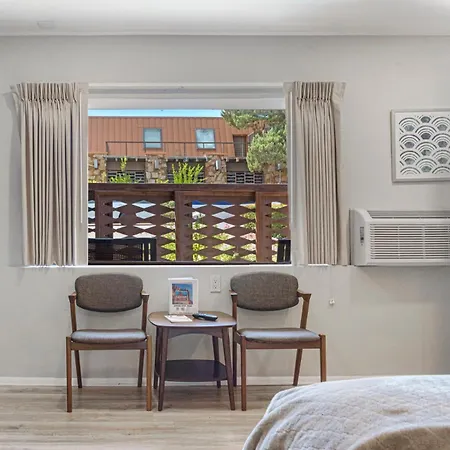 Sedona Uptown Suites-3