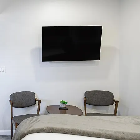 Sedona Uptown Suites-2