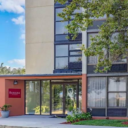 Ramada By Wyndham West Atlantic City-3