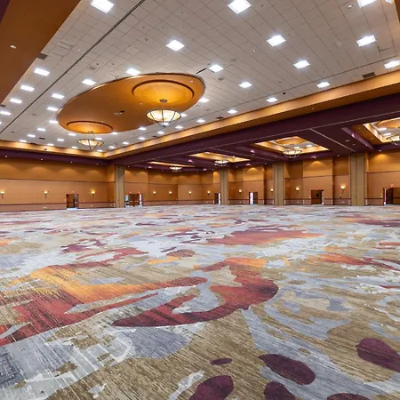 Embassy Suites Northwest Arkansas - Hotel, Spa & Convention Center-3
