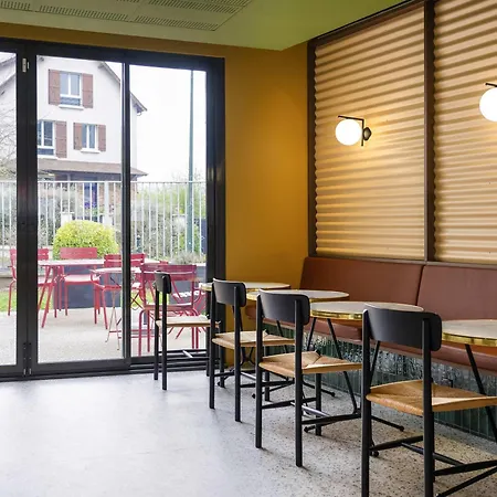 ibis Styles Versailles Saint Quentin en Yvelines-3