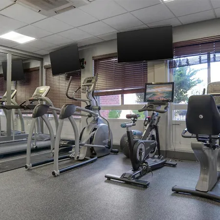 Best Western Plus Philadelphia-Choctaw Hotel And Suites-3