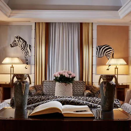 Hotel Lord Byron - Small Luxury Hotels Of The World-2