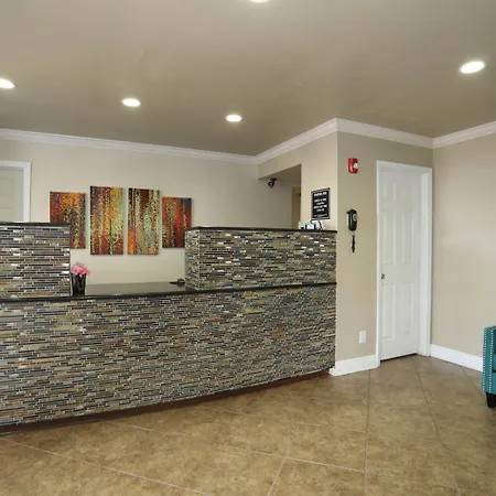 Days Inn By Wyndham Foley - North Gulf Shores-2