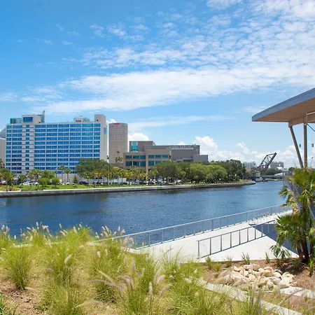 The Barrymore Hotel Tampa Riverwalk-2