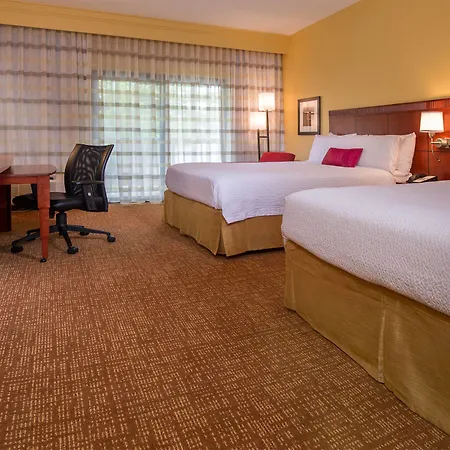 Courtyard By Marriott Richmond West-3