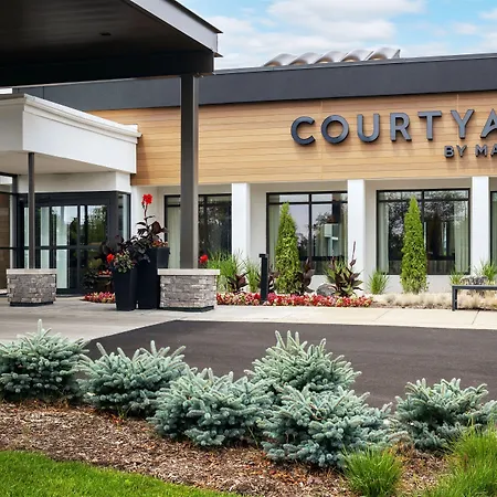 Courtyard By Marriott Chicago Waukegan / Gurnee-2