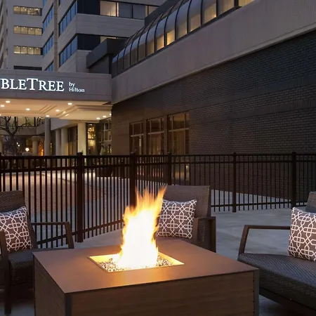 Doubletree By Hilton Canton Downtown-3