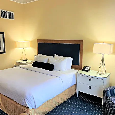 The Landing At Hampton Marina, Tapestry Collection By Hilton-3