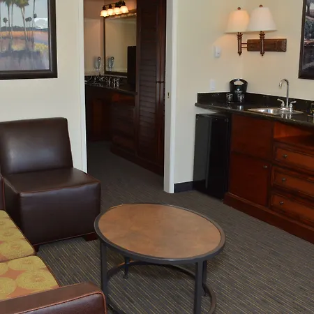 Oxford Suites Pismo Beach-2
