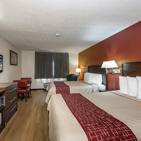 Red Roof Inn & Suites Hermitage-3