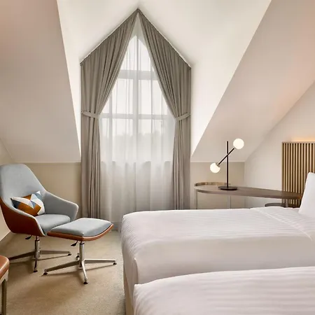 Courtyard By Marriott Magdeburg-3