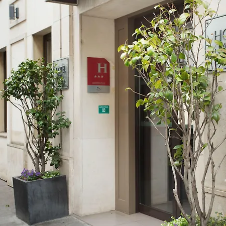 Hotel Eiffel Capitol-2