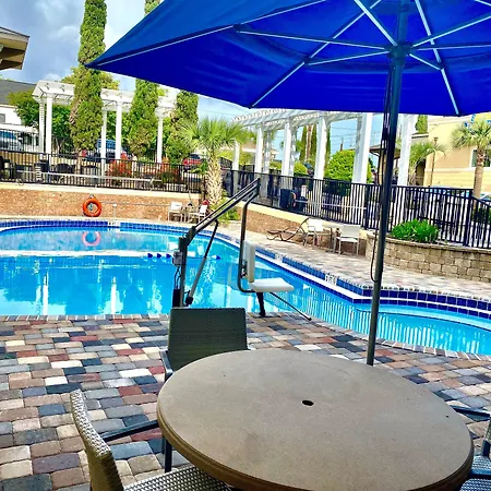 Days Inn By Wyndham Pensacola - Historic Downtown-2