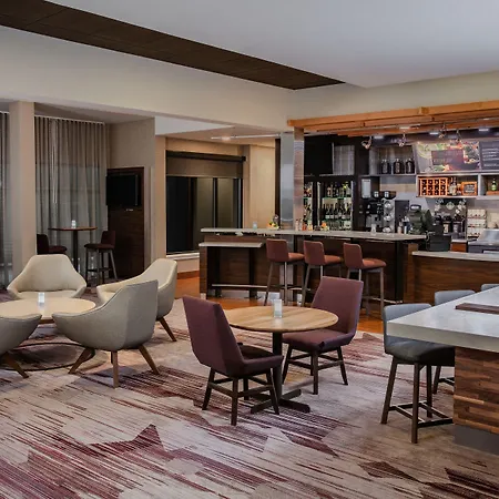 Courtyard By Marriott Greensboro-2