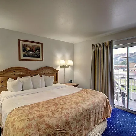 Days Inn & Suites By Wyndham Lolo-3