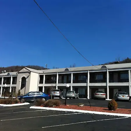 New Haven Inn-2