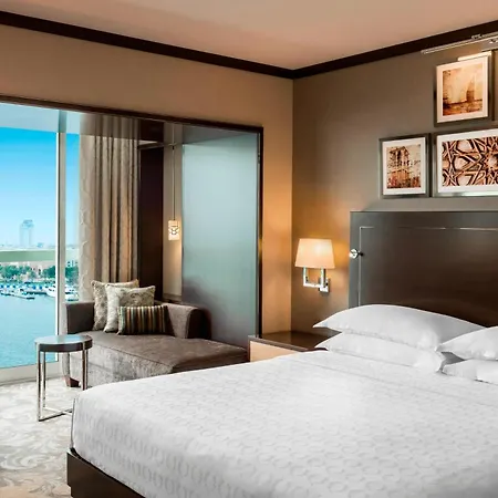 Sheraton Dubai Creek Hotel & Towers-3