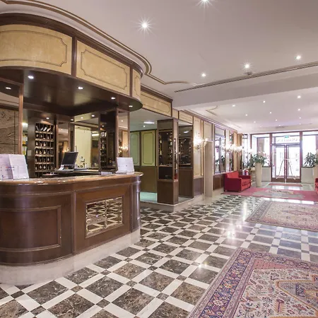 Hotel Amadeus-2