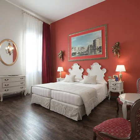 Hotel Amadeus-3