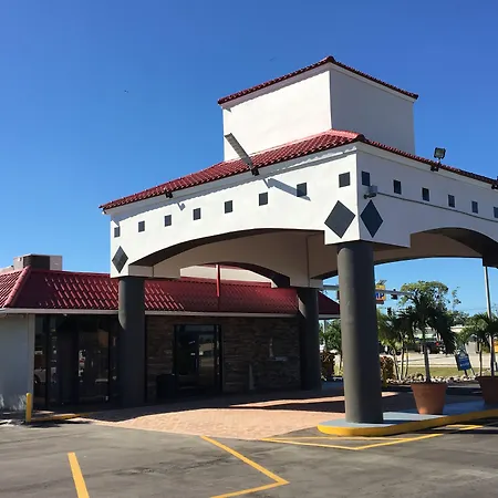 Days Inn By Wyndham Fort Myers-2