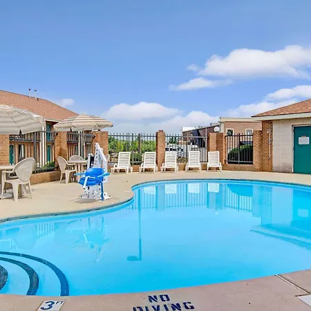 Days Inn By Wyndham Mooresville Lake Norman-3
