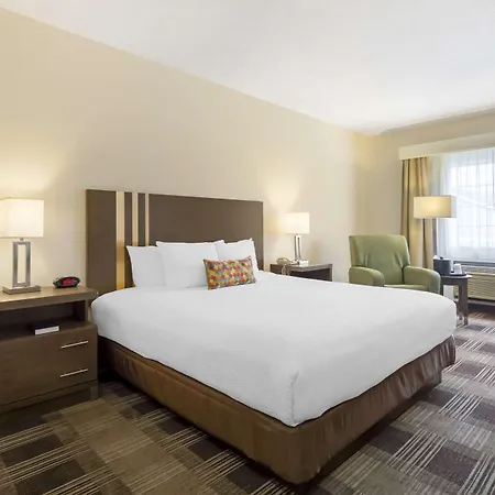 Best Western Plus The Inn At Horse Heaven-3