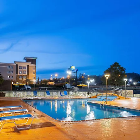 Days Inn By Wyndham Forsyth-3