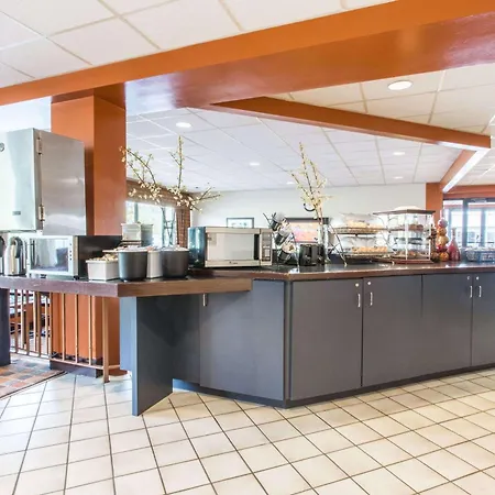 Baymont By Wyndham Cincinnati Sharonville-3